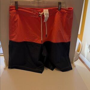 American Eagle Outfitters Coral and Navy Swim Board Shorts Sz M.  NWT. Box35